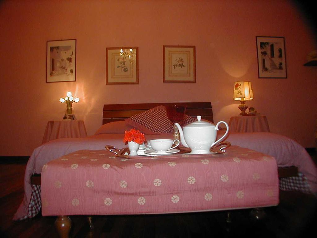 Torre Dei Frati Bed & Breakfast ฟอสซาโน ห้อง รูปภาพ